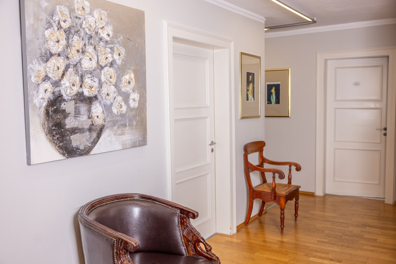 Praxisklinik für Schönheitschirurgie & Plastische Chirurgie in München, Dr. Barbara Kernt 