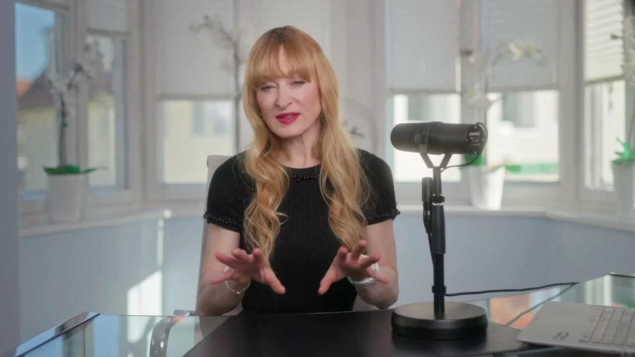 Video zu Bauchdeckenstraffung: Ablauf, Planung und Präzision in München - Dr. Barbara Kernt